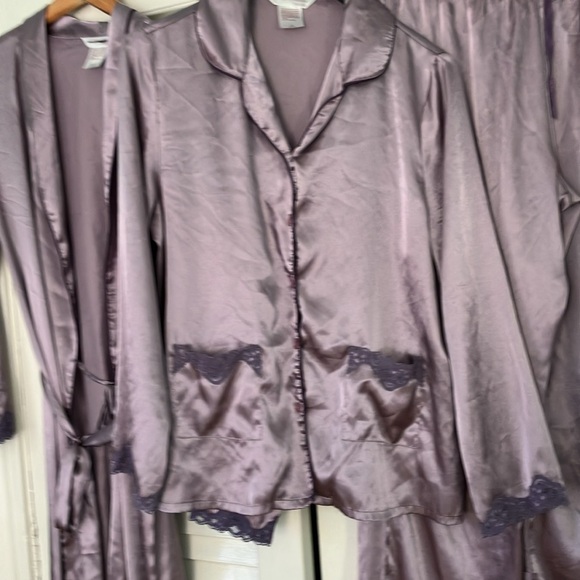 Three piece size medium purple satin pajamas set. - Picture 4 of 14